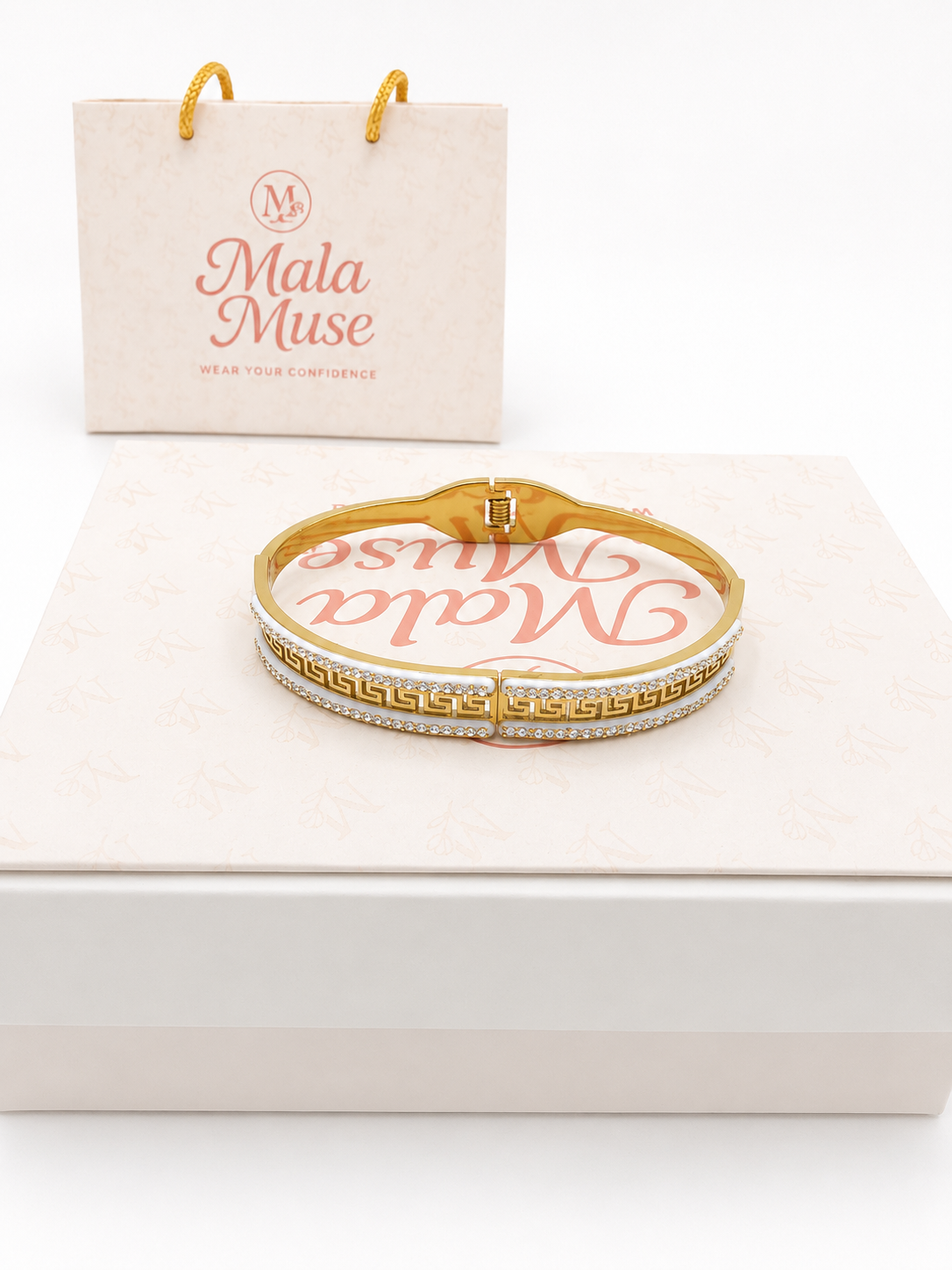 BANGLE CUFF