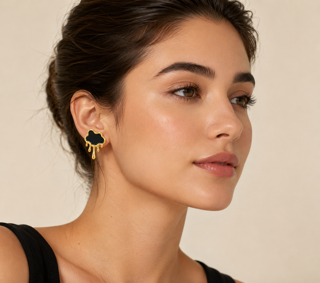 Mid night drip  ear studs