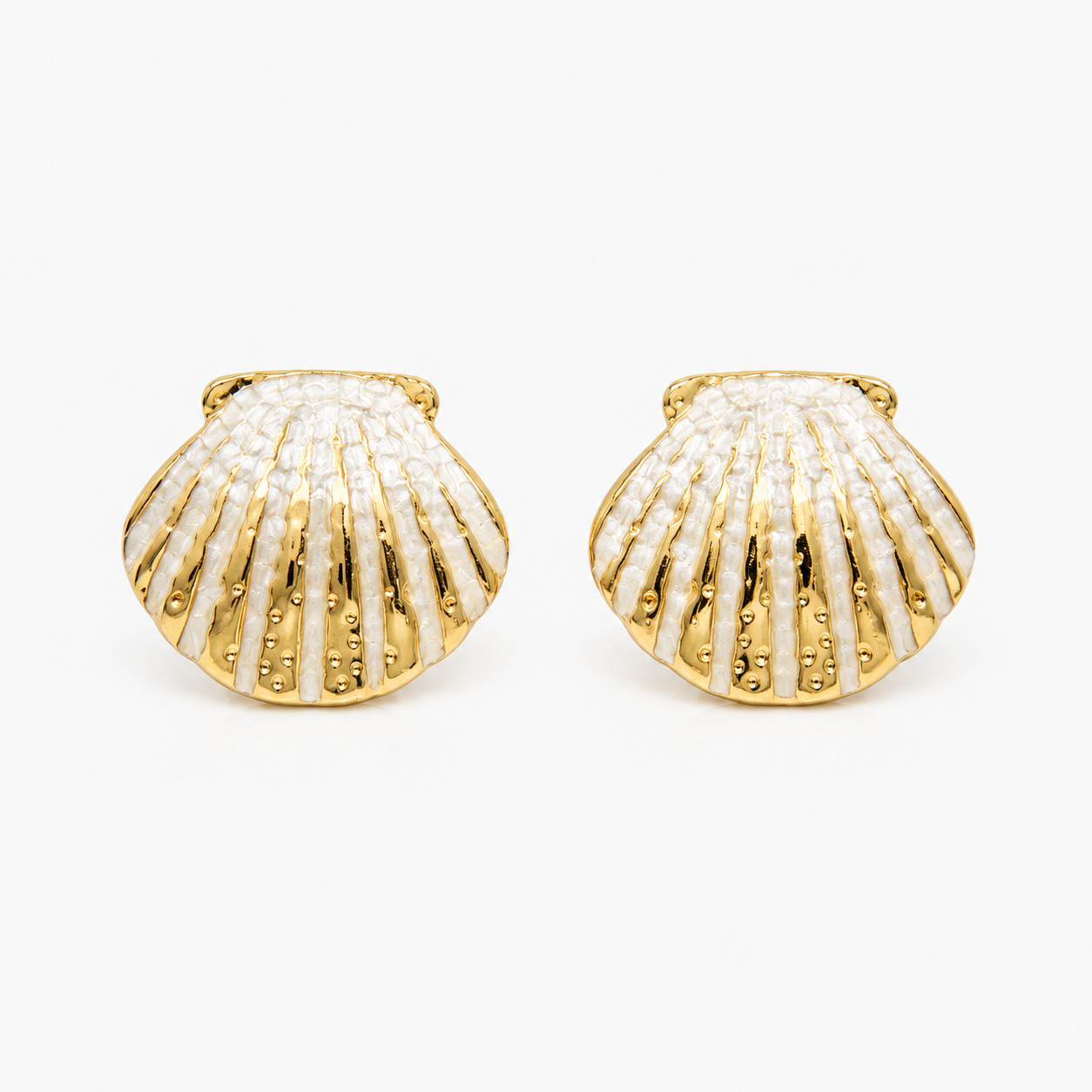 Pearl Shell Statement Stud earings