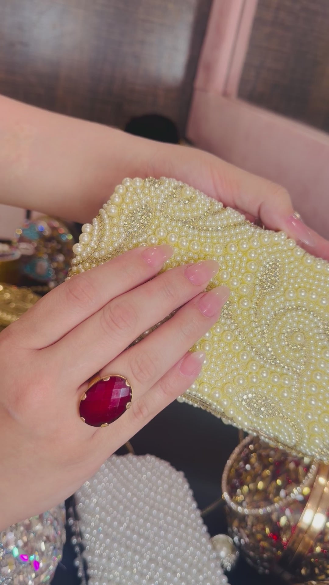 Pearl Enchantment Clutch